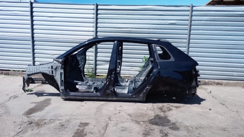 Błotnik lewy tył poszycie TEGXA RENAULT KOLEOS I PHI 4x4 07-11