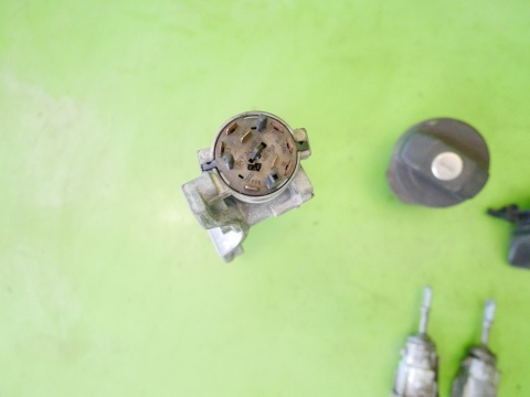 Zestaw wkładek stacyjka klapy korek kluczyki VW FOX I 5Z1 1.2 6V 3D 03-09