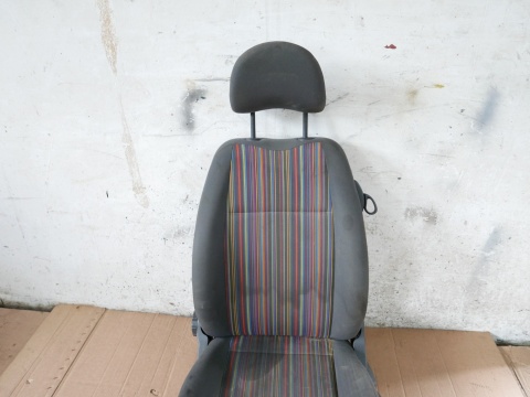 Fotel lewy przód kierowcy VW FOX I 5Z1 3D 03-09