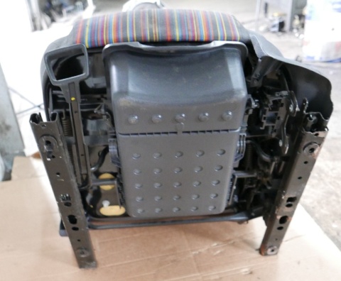 Fotel lewy przód kierowcy VW FOX I 5Z1 3D 03-09
