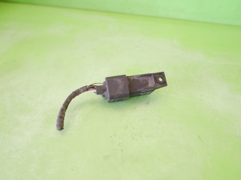 Przekaźnik świec żarowych 0281003038 038907281D VW PASSAT B6 2.0 TDI 8V 05-09