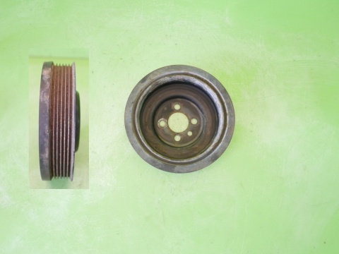Koło pasowe wału 03G105243 VW PASSAT B6 2.0 TDI 8V 05-09