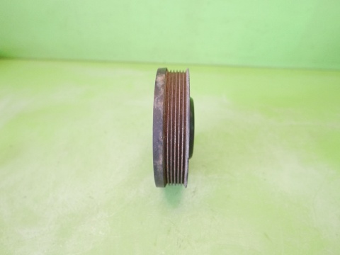 Koło pasowe wału 03G105243 VW PASSAT B6 2.0 TDI 8V 05-09