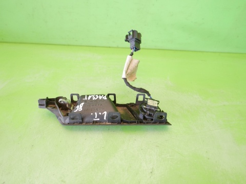 Klamka wewnętrzna lewa tył 3C4839113 VW PASSAT B6 05-09