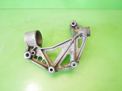 Mocowanie łapa wahacza prawa 6Q0199294D VW FOX I 5Z1 1.2 6V 03-09