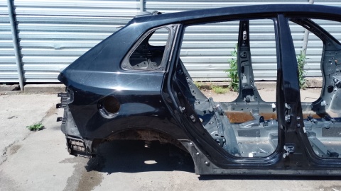 Błotnik prawy tył poszycie TEGXA RENAULT KOLEOS I PHI 4x4 07-11