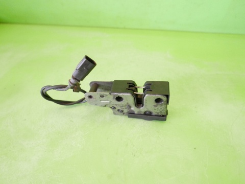Zamek rygiel maski pokrywy silnika 3C1823187 VW PASSAT B6 05-09