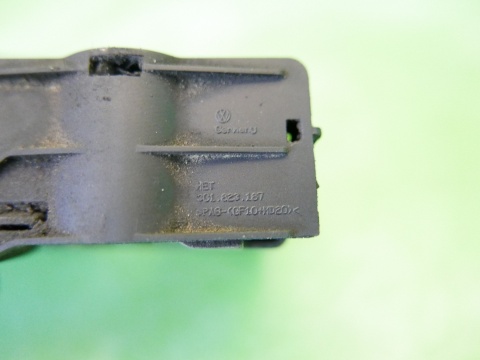 Zamek rygiel maski pokrywy silnika 3C1823187 VW PASSAT B6 05-09