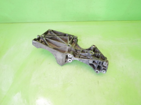 Łapa alternatora 038903143AF VW PASSAT B6 2.0 TDI 8V 05-09