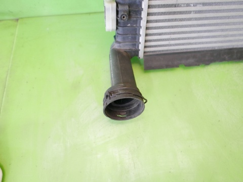 Intercooler chłodnica powietrza THERMOTEC VW PASSAT B6 2.0 TDI 8V
