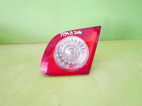 Lampa prawa tył w klapę 3C5945094C VW PASSAT B6 SEDAN 05-09