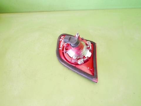 Lampa prawa tył w klapę 3C5945094C VW PASSAT B6 SEDAN 05-09