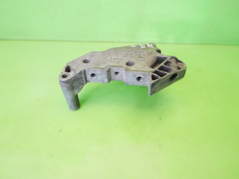 Łapa silnika 03G199207F VW PASSAT B6 2.0 TDI 8V 05-09