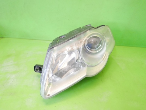 Reflektor lampa lewa przód 3C0941005R anglik hella VW PASSAT B6 05-09