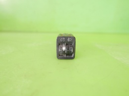 Przełącznik wysokości poziomu świateł 3C0941333 VW PASSAT B6 05-09