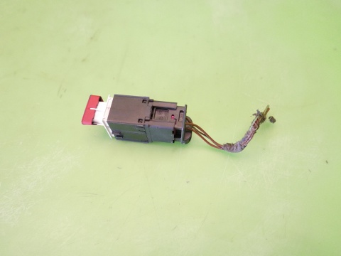 Przełącznik świateł awaryjnych 3C0953509A VW PASSAT B6 05-09