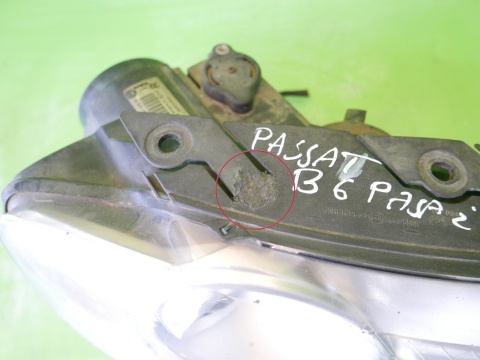 Reflektor lampa prawa przód 3C0941006M valeo VW PASSAT B6 05-09
