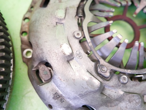 Sprzęgło dwumasowe koło tarcza docisk LUK VW PASSAT B6 2.0 TDI 8V 05-09