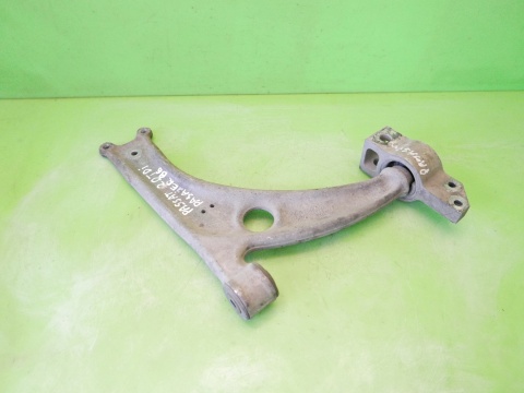Wahacz prawy przód 3C0407153B VW PASSAT B6 2.0 TDI 8V 05-09