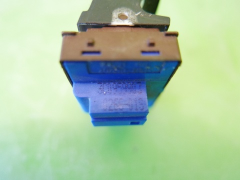 Przełącznik klapki paliwa klapy tył bagażnika 3C0959903 VW PASSAT B6 05-09