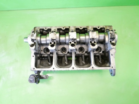 Głowica z zaworami 038103373R wałek rozrządu VW PASSAT B6 2.0 TDI 8V 05-09