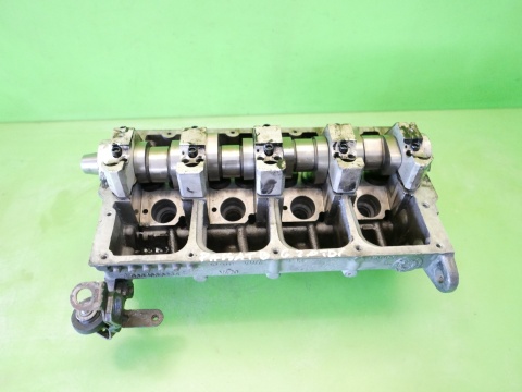 Głowica z zaworami 038103373R wałek rozrządu VW PASSAT B6 2.0 TDI 8V 05-09