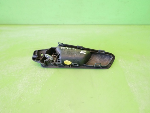 Klamka wewnętrzna prawa przód 3C1837114 VW PASSAT B6 05-09