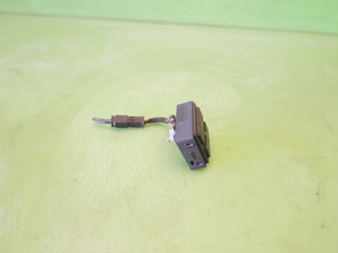 Przełącznik panel telefonu 3C0035624 VW PASSAT B6 05-09