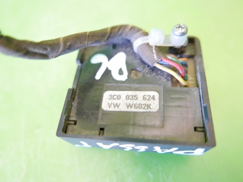 Przełącznik panel telefonu 3C0035624 VW PASSAT B6 05-09