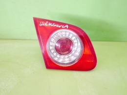 Lampa lewa tył w klapę 3C5945093C VW PASSAT B6 SEDAN 05-09
