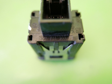 Przełącznik wysokości poziomu świateł 3C0941333 VW PASSAT B6 05-09