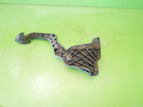 Pedał sprzęgła 3C1721059N VW PASSAT B6 2.0 TDI 8V 05-09