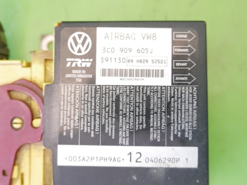 Moduł sensor airbag 3C0909605J VW PASSAT B6 2.0 TDI 8V 05-09