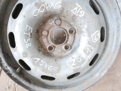 Felga stalowa 15'' 15X6 ET38 5X100 VW GOLF IV 97-06
