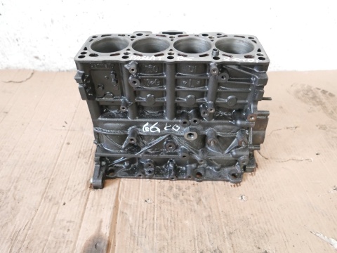 Blok dół silnika wał tłoki BMP VW PASSAT B6 2.0 TDI 8V 05-09