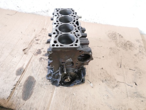 Blok dół silnika wał tłoki BMP VW PASSAT B6 2.0 TDI 8V 05-09