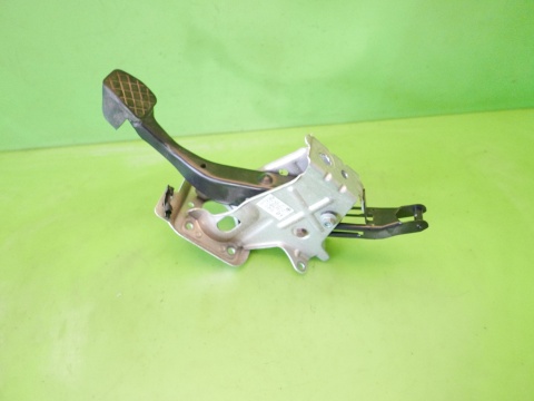 Pedał hamulca 1K1721057N VW PASSAT B6 2.0 TDI 8V 05-09