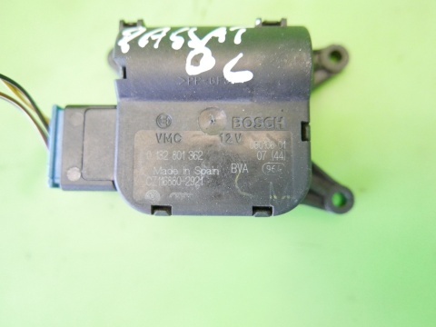 Silniczek nagrzewnicy 0132801862 VW PASSAT B6 2.0 TDI 8V 05-09