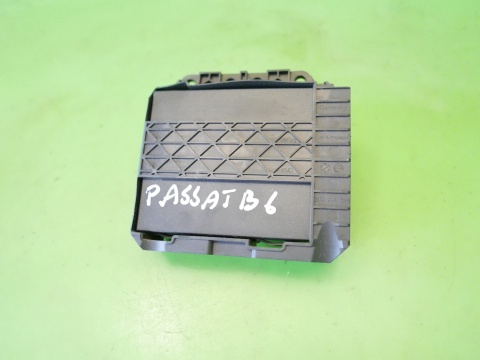 Moduł komfortu 3C0959799B VW PASSAT B6 2.0 TDI 8V 05-09