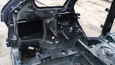 Błotnik lewy tył tylny poszycie 475/9 BMW X5 E53 99-03