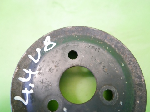 Koło pasowe pompy wspomagania 1437990 BMW X5 E53 4.4 M62B44 99-03