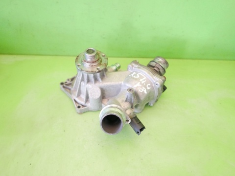 Obudowa króciec termostatu pompa wody skf 88832 BMW X5 E53 4.4 M62B44 99-03