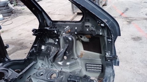 Błotnik prawy tył tylny poszycie 475/9 BMW X5 E53 99-03