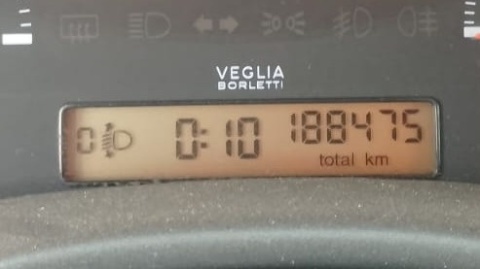 Silnik słupek FIAT PUNTO II 1.9 JTD 8V 188A2000 80KM 58kW 99-03