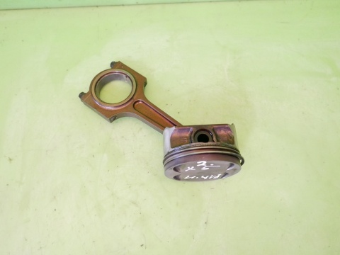 Tłok + korbowód 1708901D 91,99 BMW X5 E53 4.4 M62B44 99-03