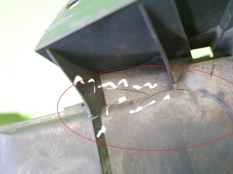 Wlot tunel chłodzenia tarczy prawy przód 8402426 BMW X5 E53 4.4 M62B44 99-