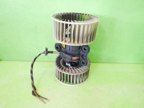 Wentylator dmuchawa nawiewu nagrzewnicy 8385558.9 BMW X5 E53 4.4 M62B44 99-03