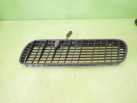 Spryskiwacz szyby dysza kratka maski wlot lewy 8402669 BMW X5 E53 99-03