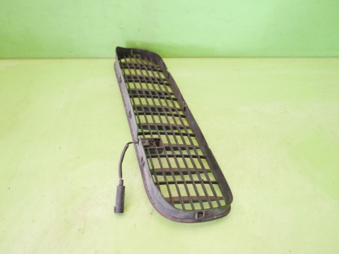 Spryskiwacz szyby dysza kratka maski wlot prawy 8402670 BMW X5 E53 99-03