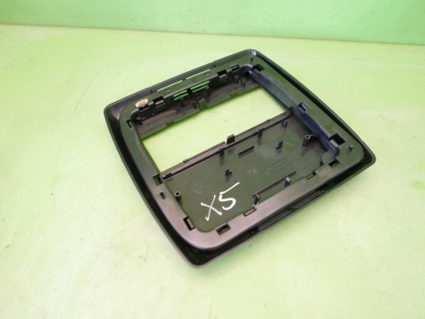 Ramka lampki podsuftki 8258042A BMW X5 E53 99-03